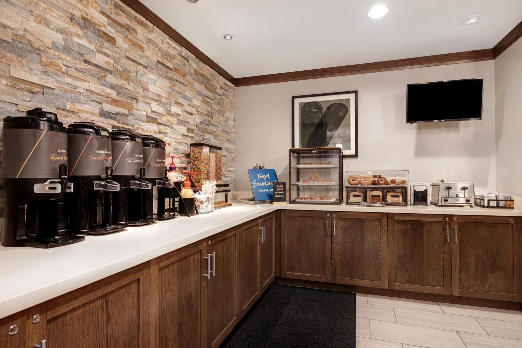 Staybridge Suites Tallahassee I-10 East By Ihg Bagian luar foto